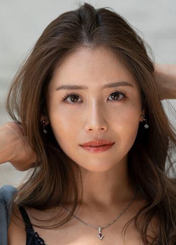 宮下華奈