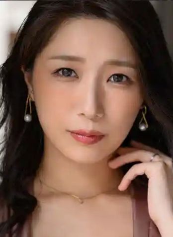 三比菜菜美