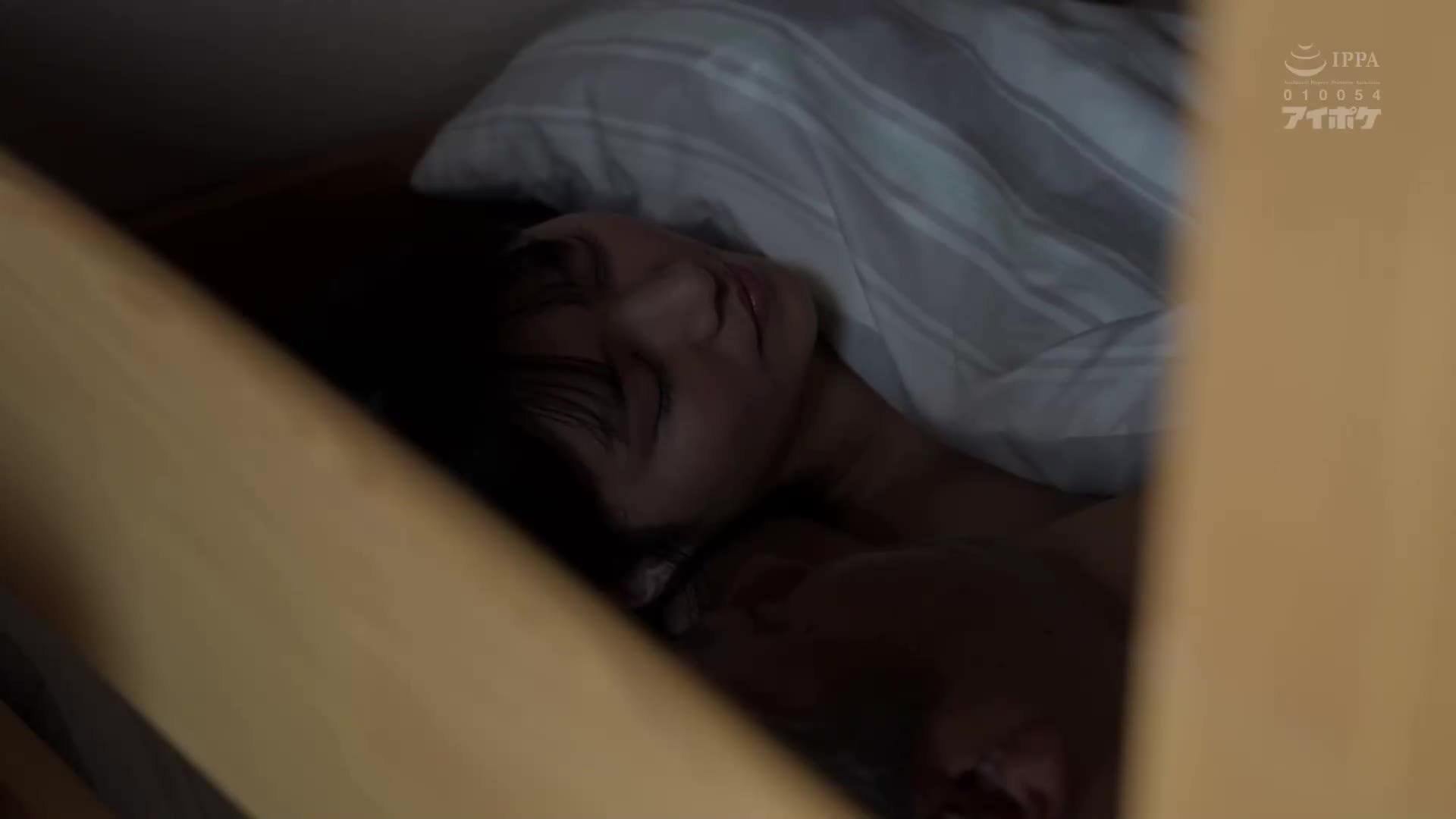 [AI解碼版]弱弱真面目JD和寮長獨處時，被性慾抑制不住的中年男子襲擊，淫穢的表情一直持續到元旦的除夕夜 愛慾繼續舒展 愛才莉亞 - AV大平台 - 中文字幕，成人影片，AV，國產，線上看