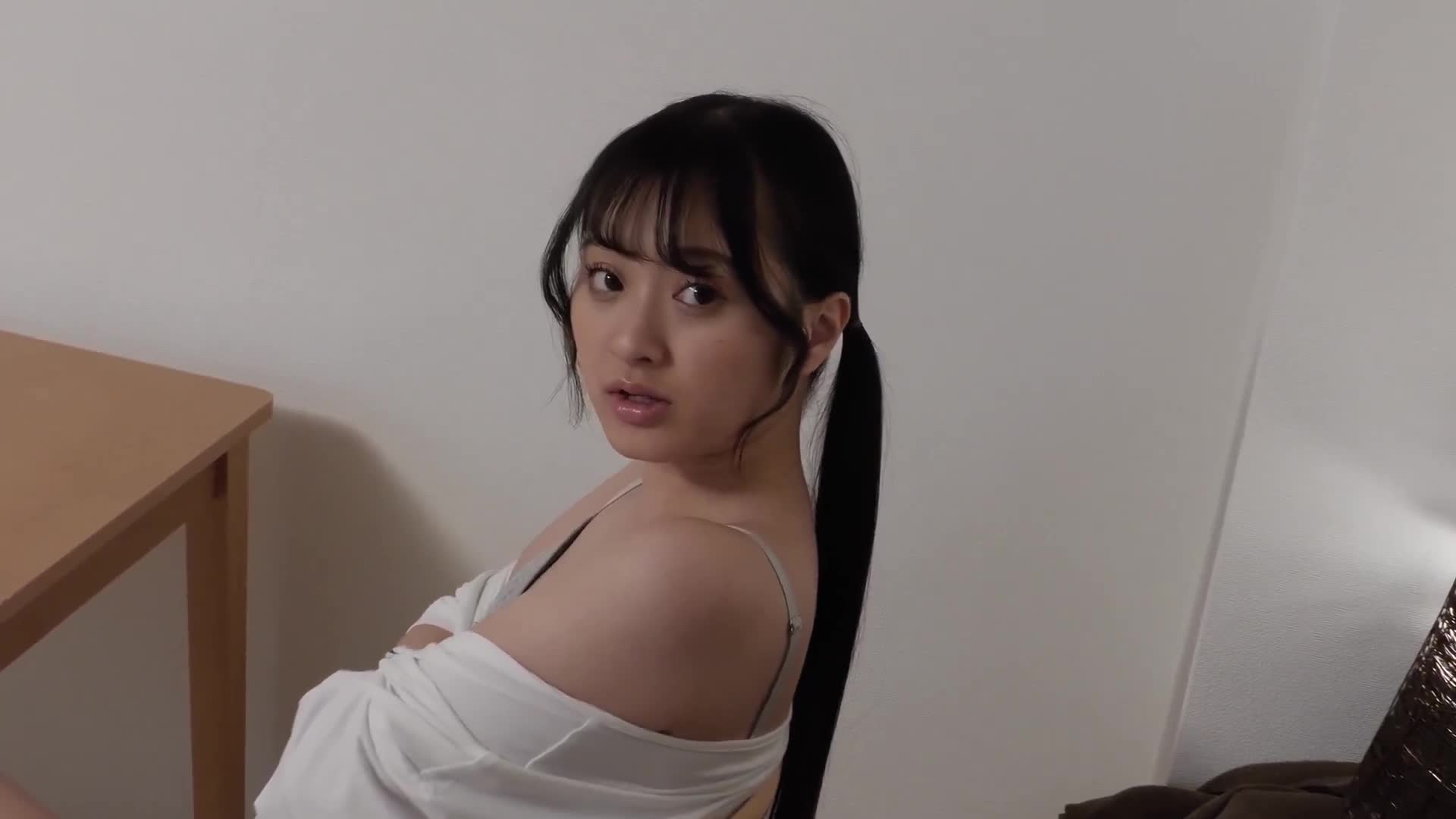 童貞被幼時好友奪走了...為了那位第一次有了女朋友的童貞我，願意當性練習對象的總是開朗的幼時好友花守夏步 - AV大平台 - 中文字幕，成人影片，AV，國產，線上看