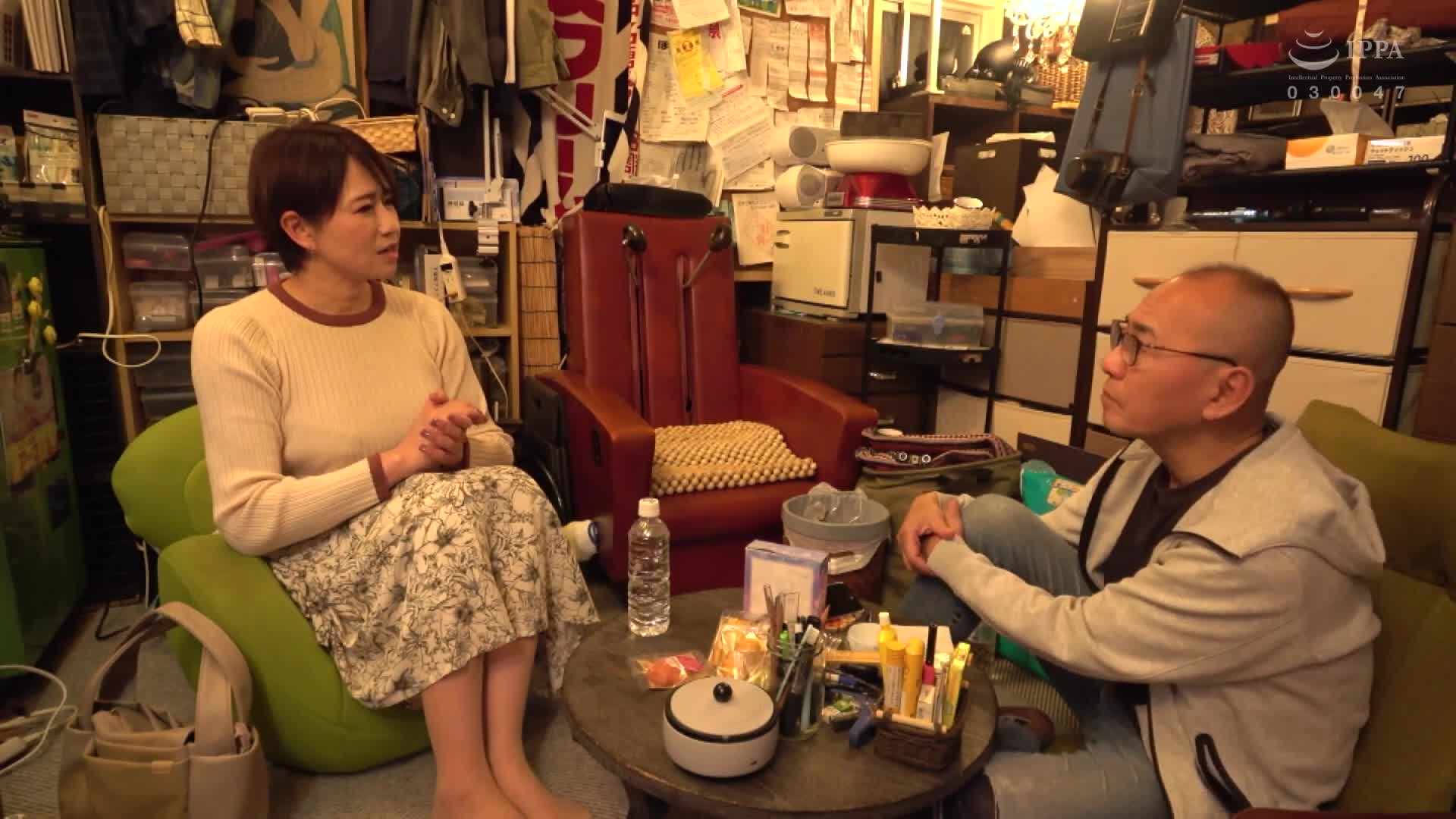 溜池豪郎的面試心理治療 第1部 佐藤鮎子46歲 冬木舞 - AV大平台 - 中文字幕，成人影片，AV，國產，線上看
