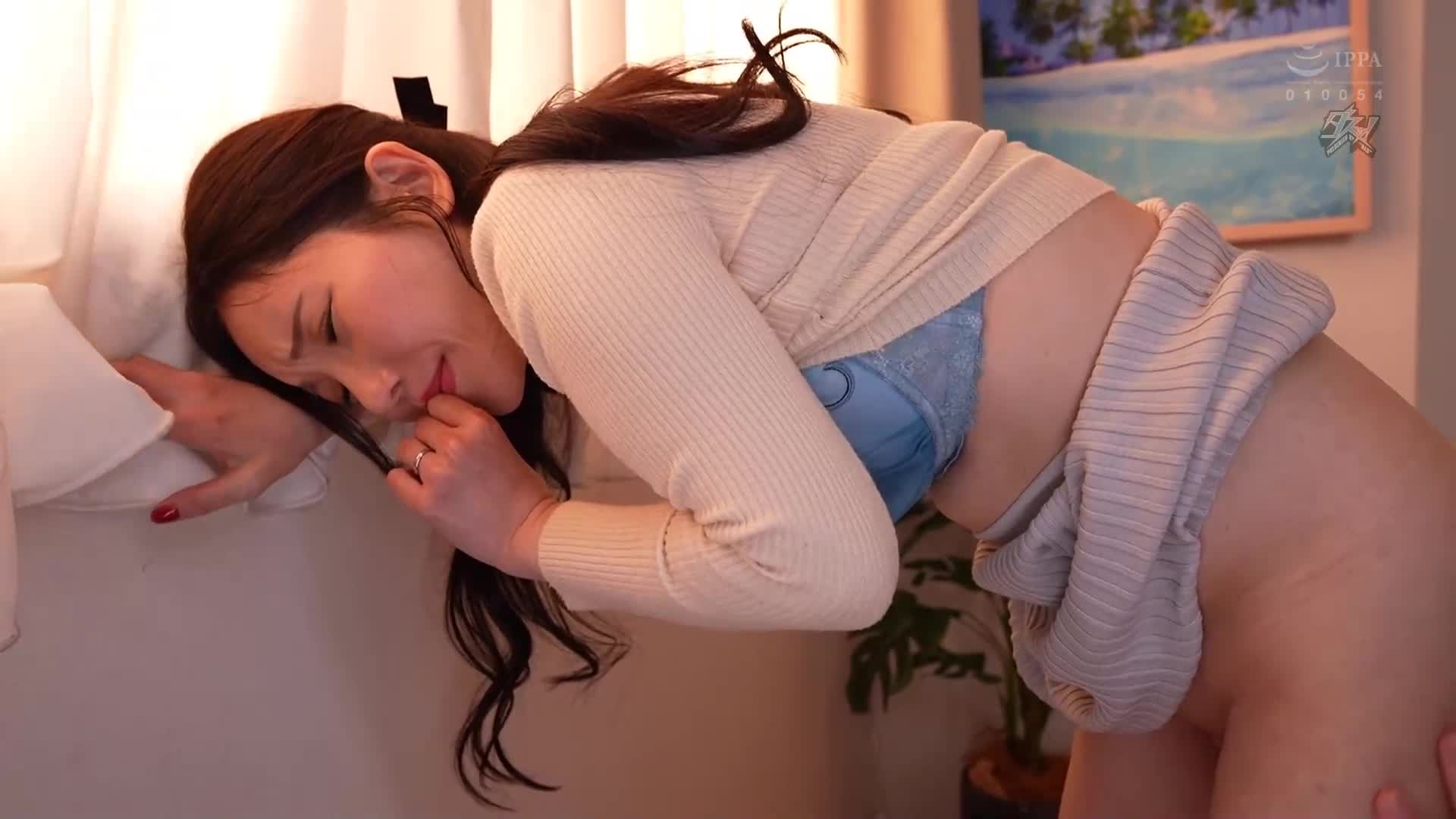 [AI解碼版]一位美麗成熟的母親和她的朋友，彼此都清楚對方的真實身份，在一家妓院相遇，並秘密地發生了婚外情 夏目玲香 - AV大平台 - 中文字幕，成人影片，AV，國產，線上看