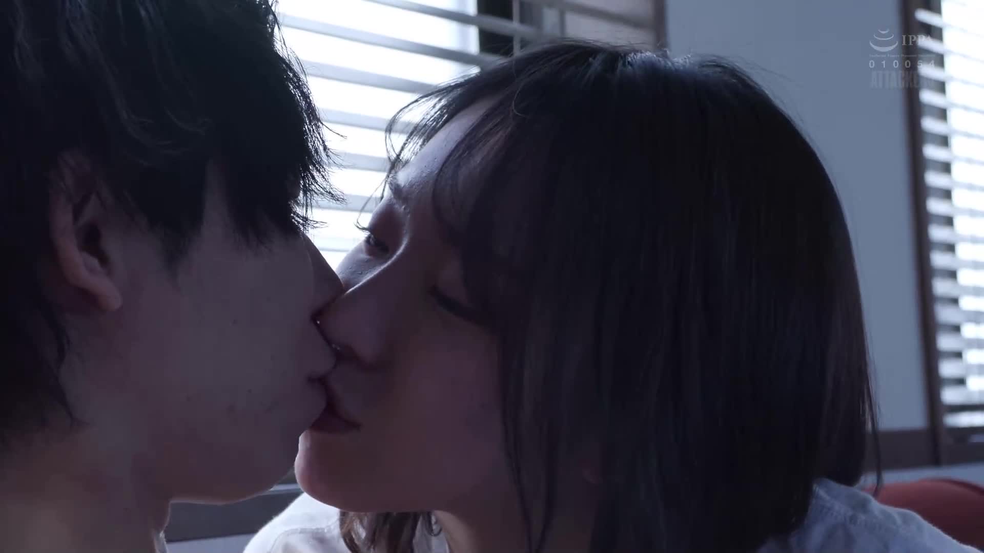 [AI解碼版]「等到回复告白前不和我在一起？」 一直喜歡的女孩被告白那天，我被大學女性朋友告白……為了忘記喜歡的人，如癡如醉地多次發生關係。音無鈴 - AV大平台 - 中文字幕，成人影片，AV，國產，線上看