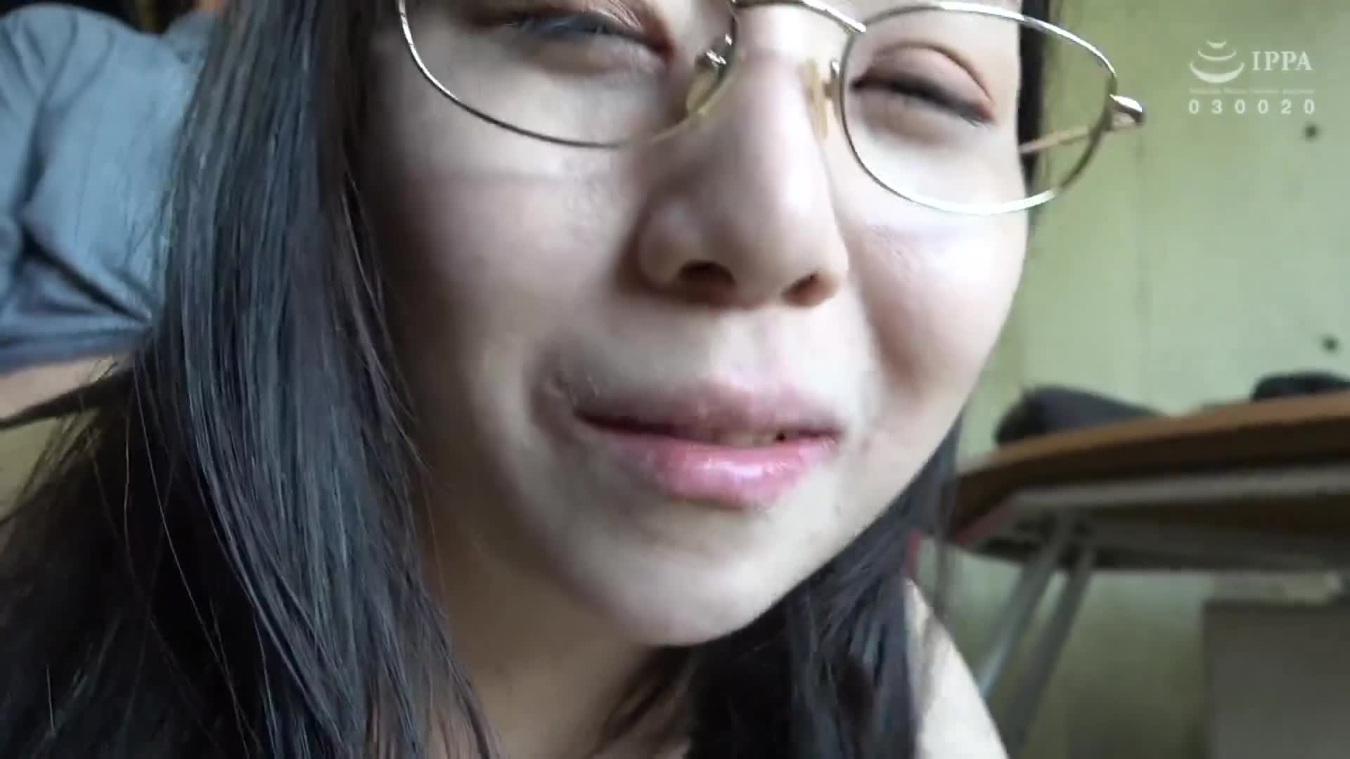 請和我妻子莉莉卡（30歲）睡 135 - AV大平台 - 中文字幕，成人影片，AV，國產，線上看