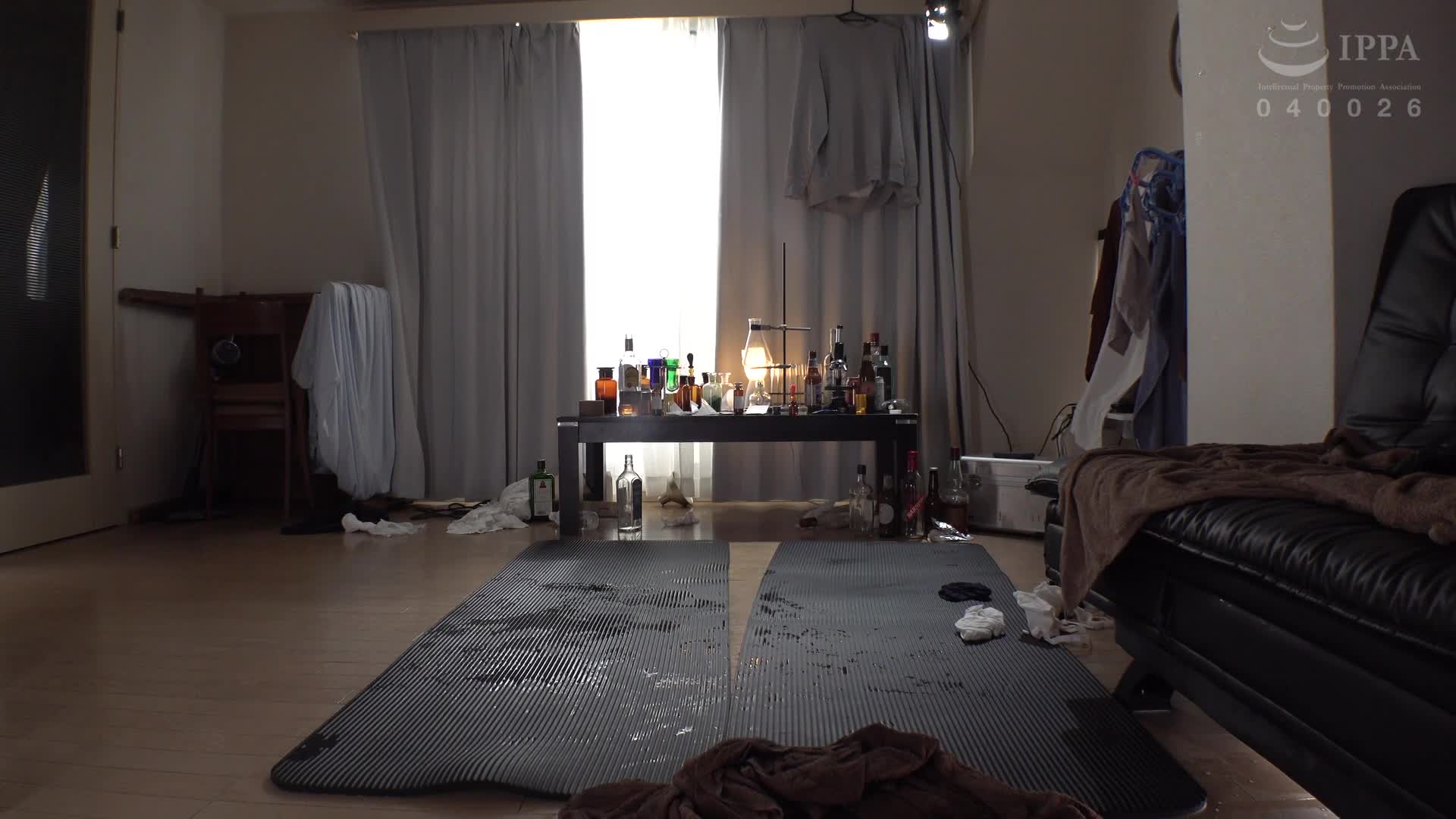 青春少女吸毒成癮，嗑藥後發生性行為，並在交配過程中昏厥：美咲音 - AV大平台 - 中文字幕，成人影片，AV，國產，線上看