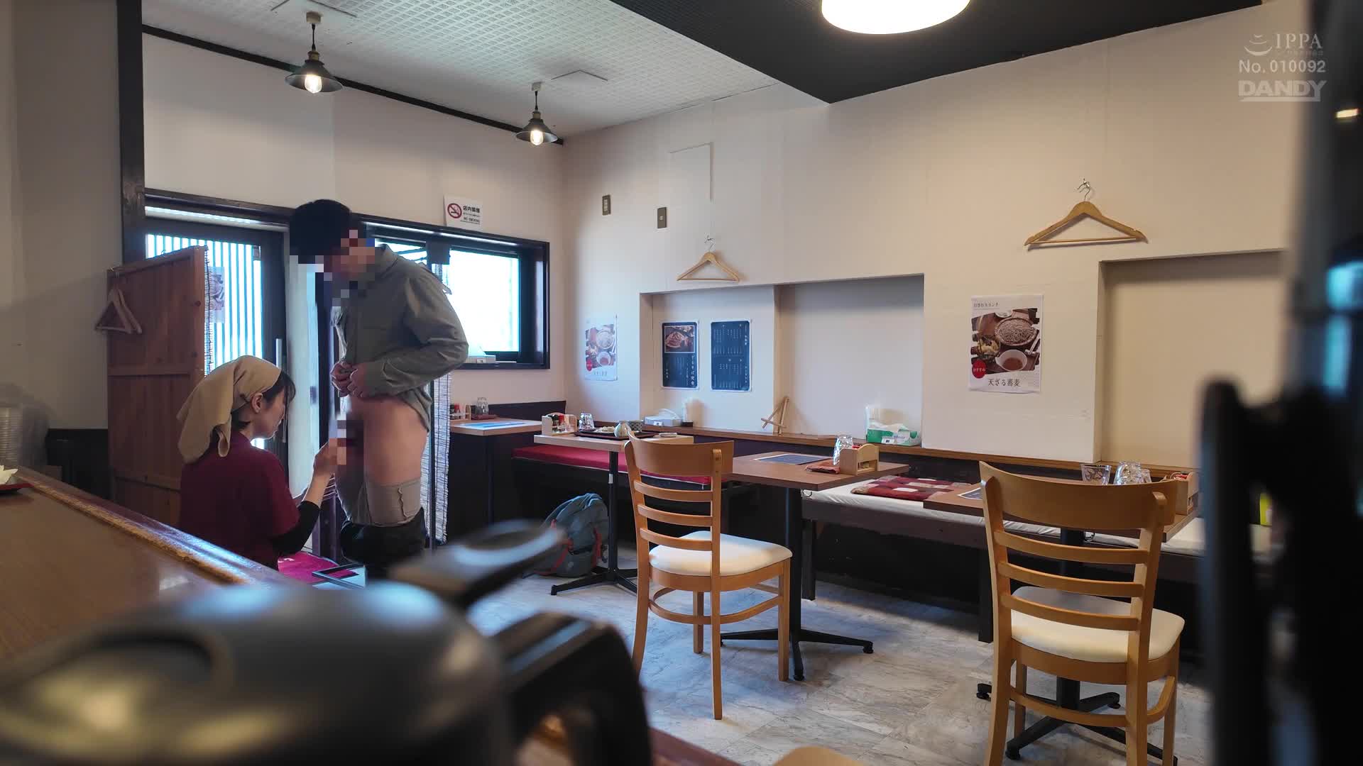 在約會應用遇見的騎乘騷婦阿姨竟是我常去的蕎麥店裡工作的普通主婦。 - AV大平台 - 中文字幕，成人影片，AV，國產，線上看