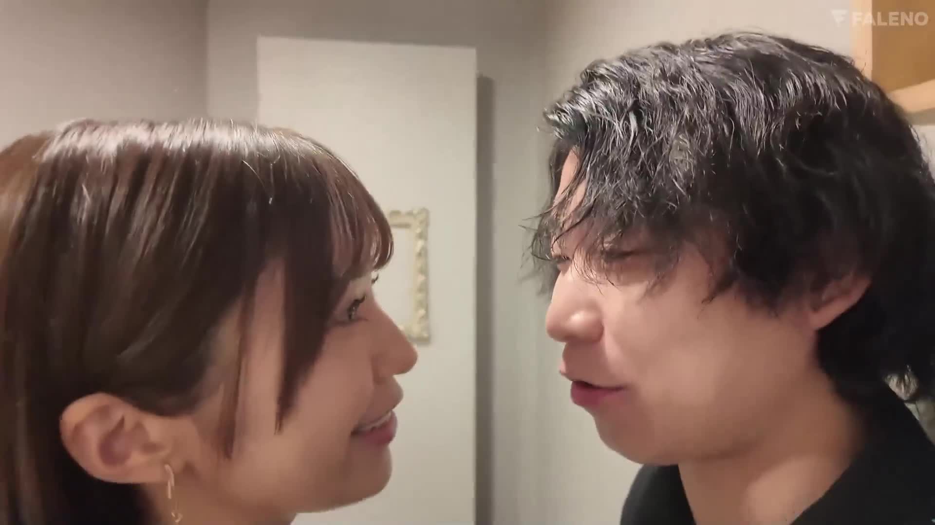 在戶外勃起不覺得害羞嗎？持有女朋友的M男被痴女上司拖延約會極限後立即帶進旅館多次射精的翼舞 - AV大平台 - 中文字幕，成人影片，AV，國產，線上看