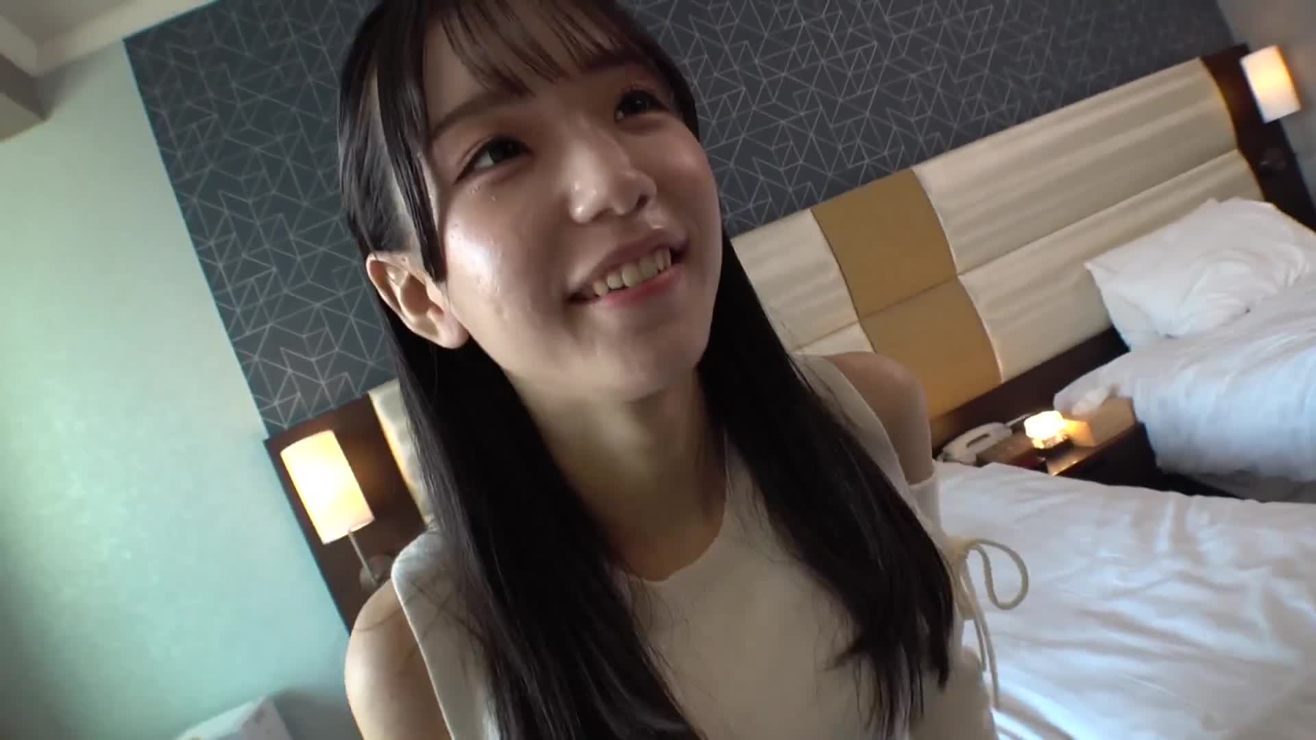 當今時髦的纖瘦美少女成功地緊密接觸！對被視為公主般對待的她展示溫柔，從身體接觸解禁到甜蜜的性愛過程中，興奮無法停止www 真的很輕浮，初拍。23... - AV大平台 - 中文字幕，成人影片，AV，國產，線上看