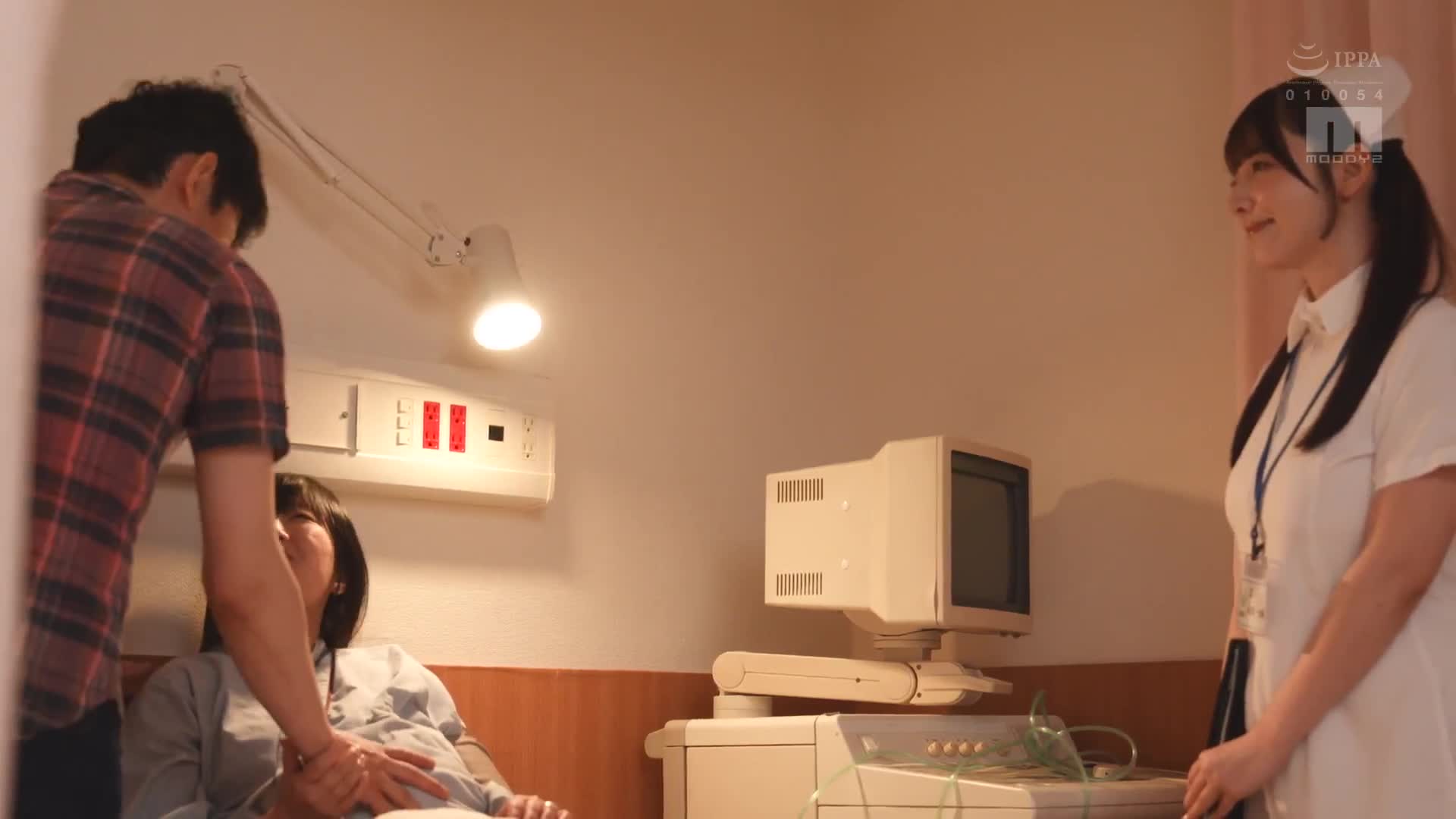 偷偷著不穿胸罩誘惑的小惡魔護士 禁慾陽具誘人甘悸淫語耳語乳交夾射 彩月七緖 - AV大平台 - 中文字幕，成人影片，AV，國產，線上看