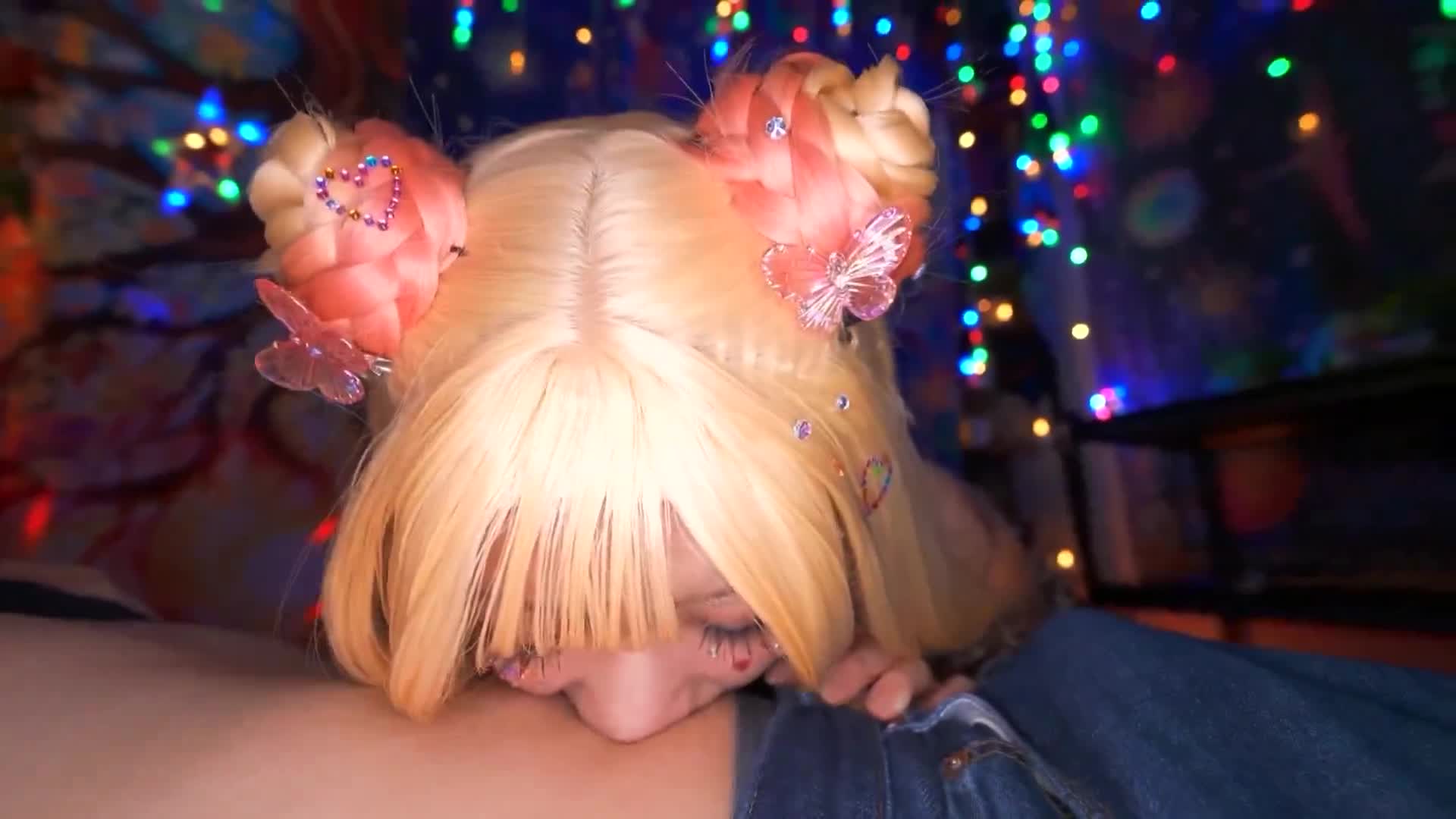 神痴女美少女Cosplay玩家的偷拍會！性慾暴露的陰莖中毒 - AV大平台 - 中文字幕，成人影片，AV，國產，線上看