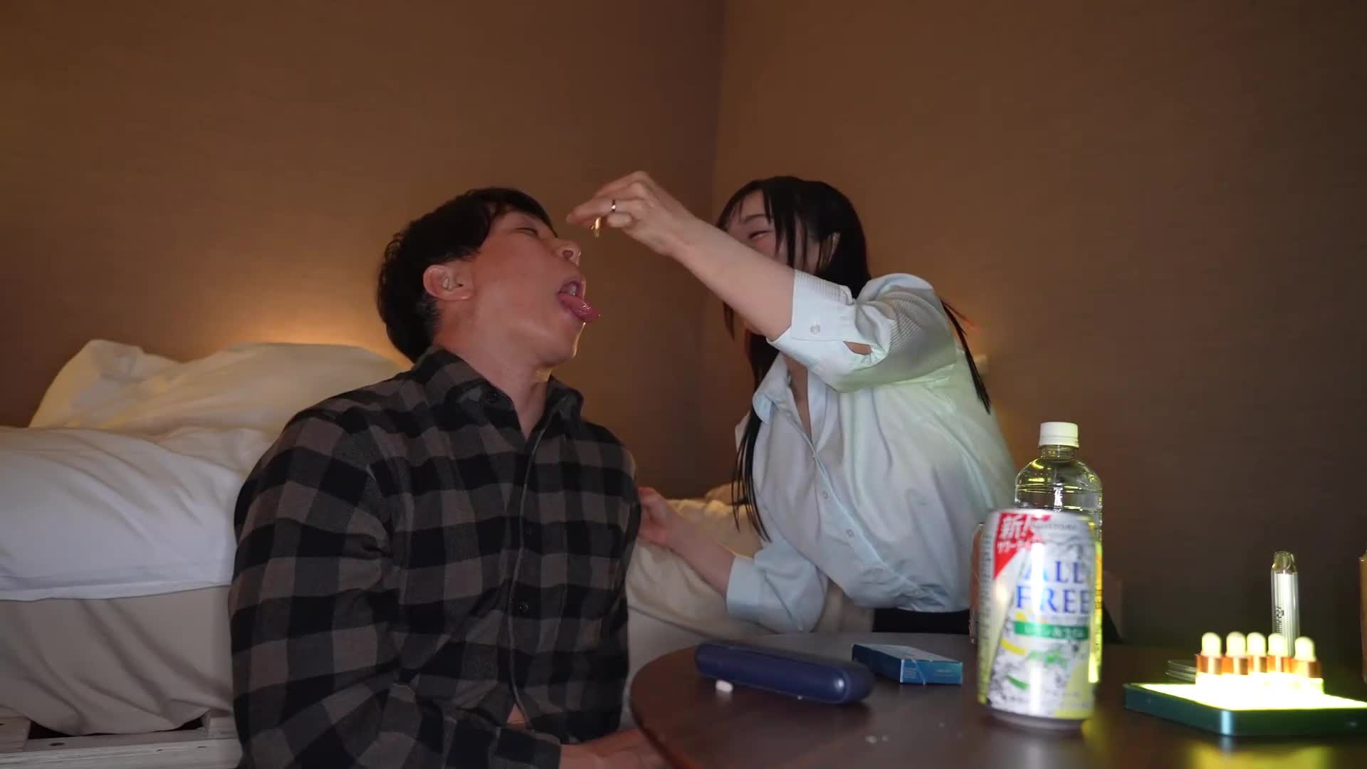 [AI解碼版]當我的前輩賣可疑的藥丸並進行多層次推銷！當我說如果讓我們一起愛愛就買一口氣時…藤川乃風 - AV大平台 - 中文字幕，成人影片，AV，國產，線上看